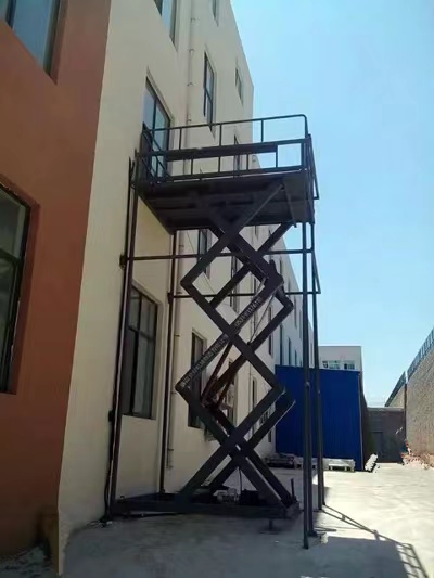 如何预防小型液压升降机出故障？